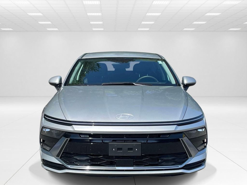Certified 2025 Hyundai Sonata SEL FWD image 2