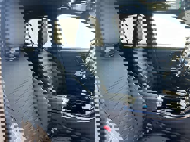 Used 2025 Mercedes-Benz GLC 300 GLC 300 image 16