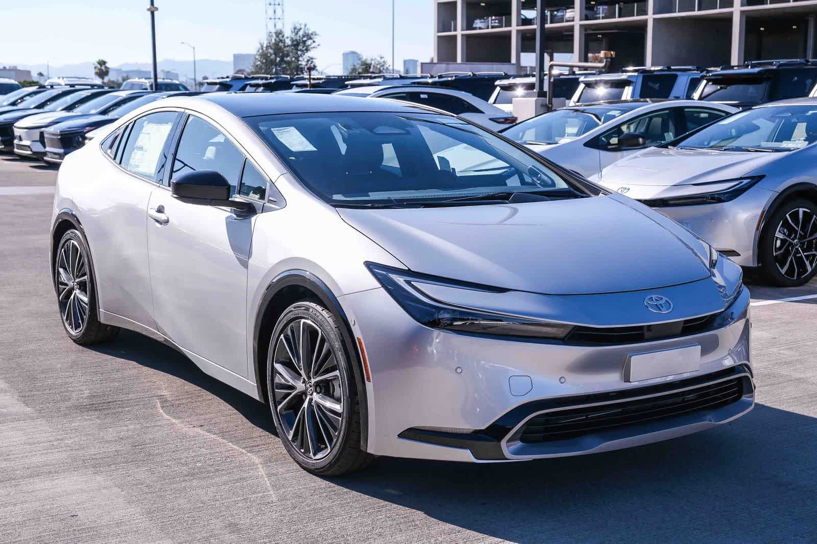 New 2025 Toyota Prius Limited FWD image 3