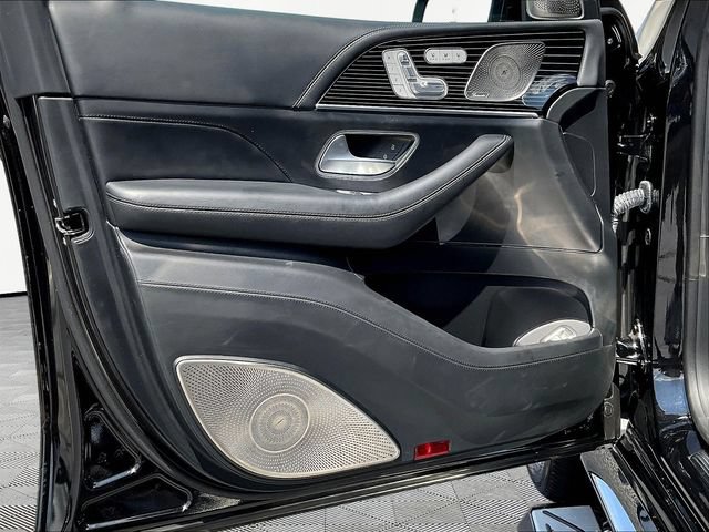 Used 2022 Mercedes-Benz Maybach GLS 600 4MATIC image 21