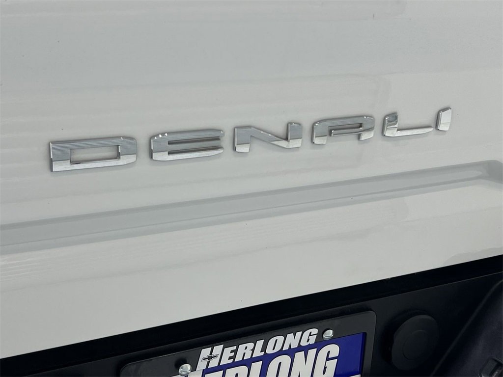 Used 2023 GMC Sierra 2500 Denali image 32