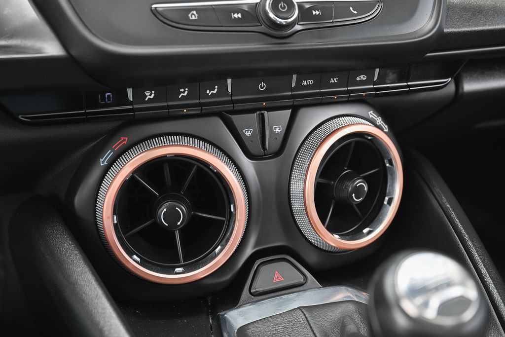 Used 2021 Chevrolet Camaro LT RWD image 26