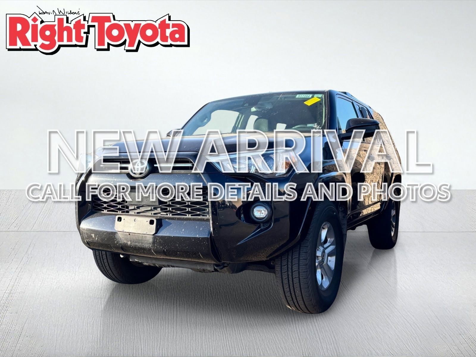 Used 2024 Toyota 4Runner SR5 AWD/4WD image 1