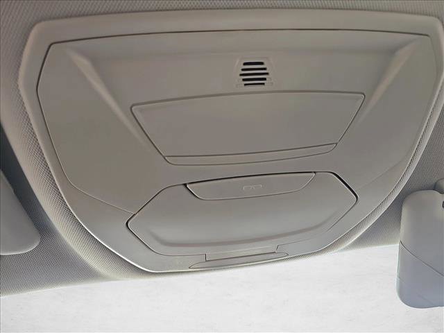 Used 2017 Ford C-MAX SE w/ Equipment Group 201A image 21