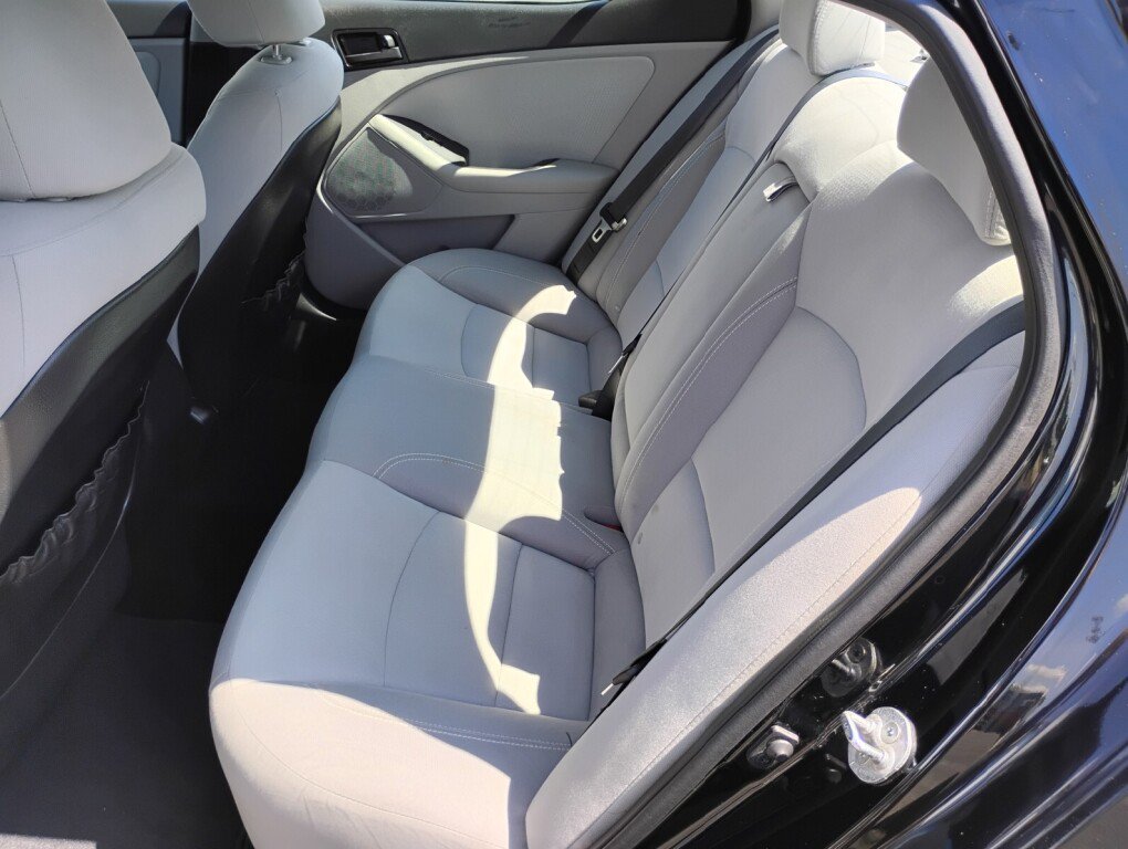 Used 2013 Kia Optima LX w/ Convenience Pkg FWD image 11