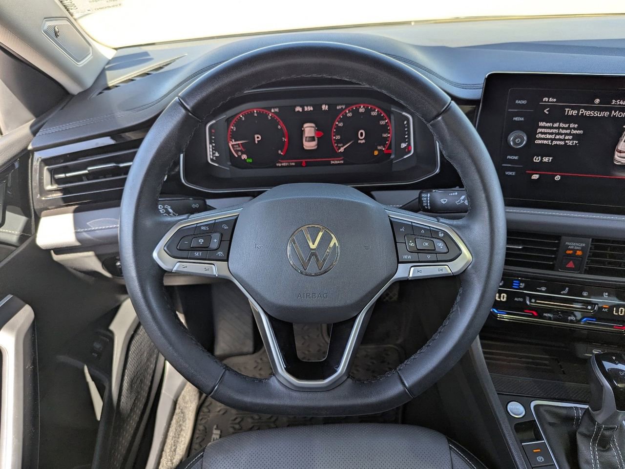 Used 2025 Volkswagen Jetta SEL image 22