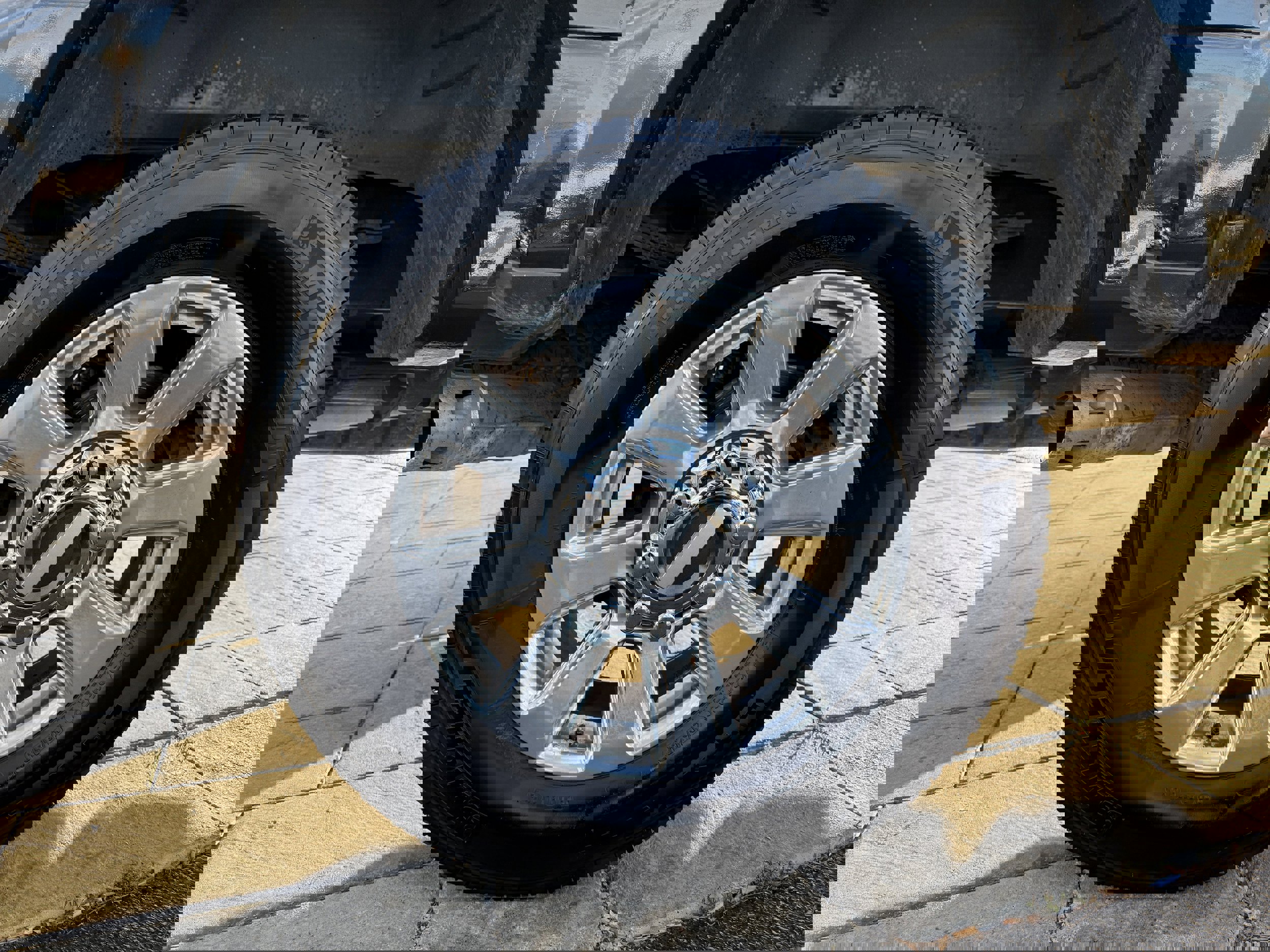 Used 2017 Ford F350 Platinum w/ Platinum Ultimate Package image 24