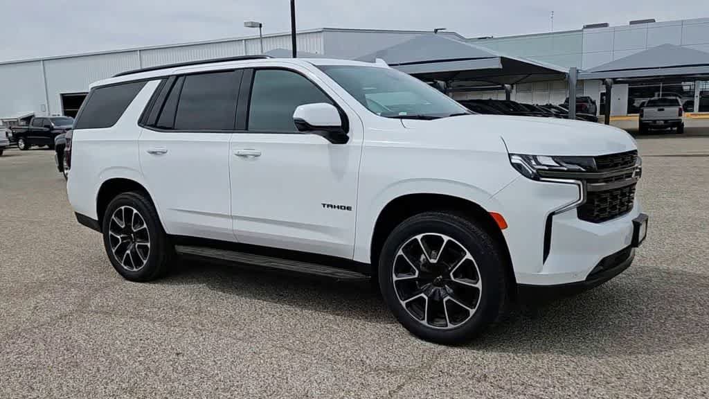Used 2023 Chevrolet Tahoe RST w/ Luxury Package AWD/4WD image 9