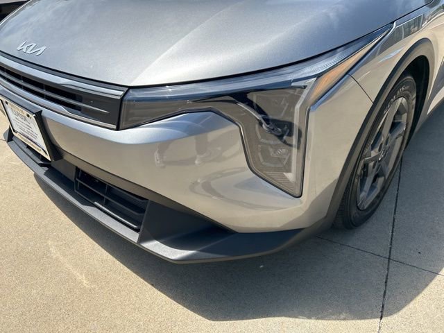 Used 2025 Kia K4 LXS FWD image 4