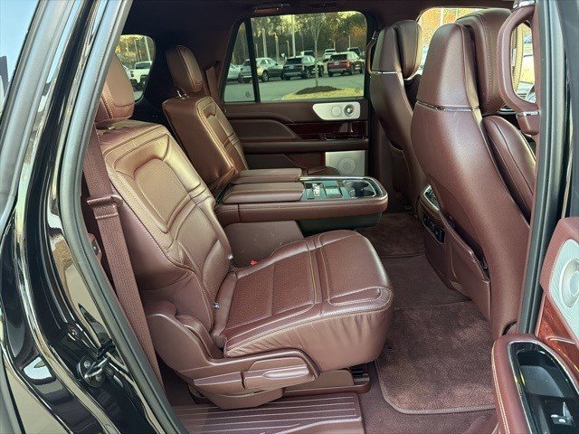 Used 2021 Lincoln Navigator L Black Label w/ Cargo Convenience Package image 25