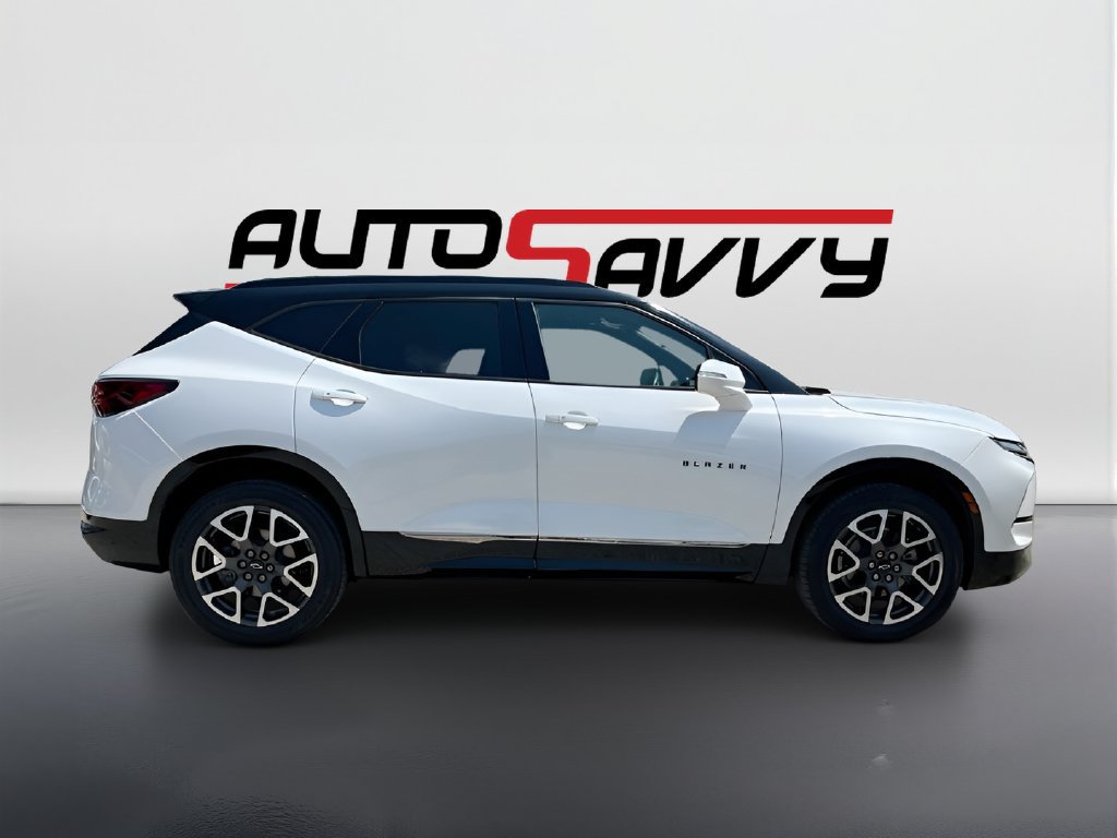 Used 2023 Chevrolet Blazer RS w/ Enhanced Convenience Package FWD image 8