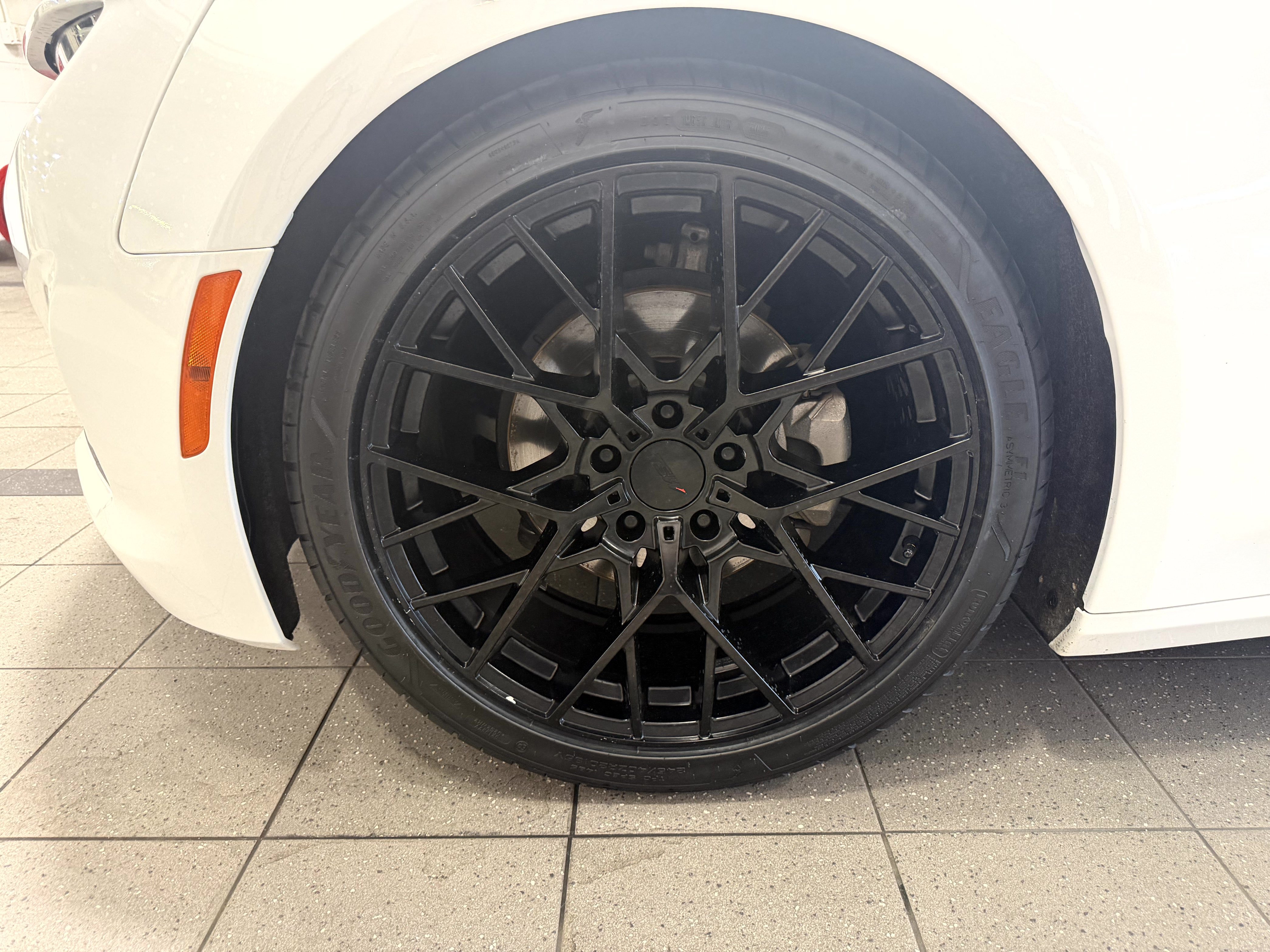Used 2019 Chevrolet Camaro LT RWD image 8