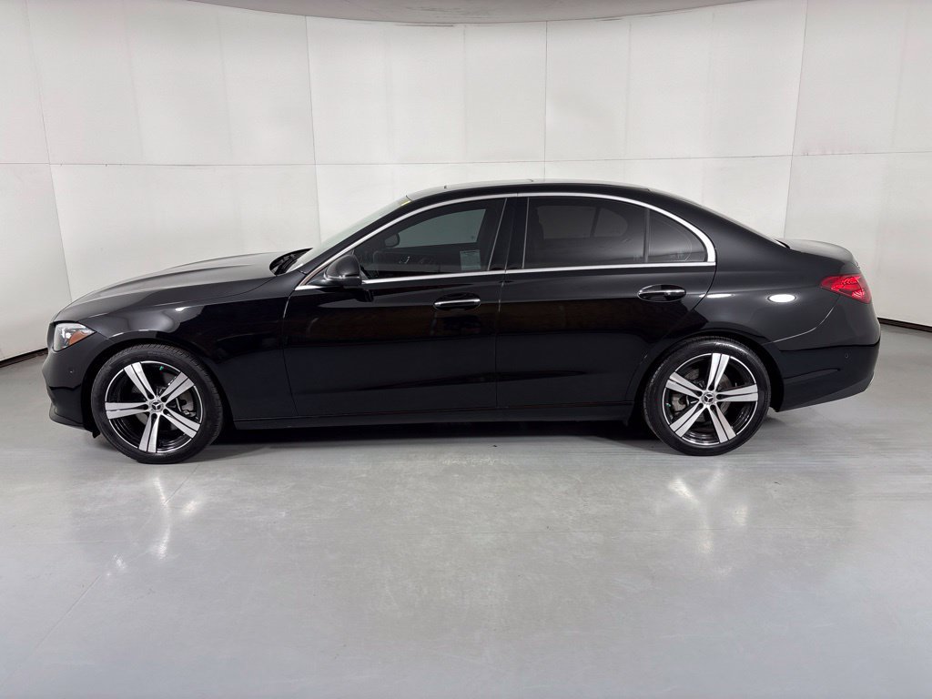 Used 2025 Mercedes-Benz C 300 4MATIC Sedan image 5