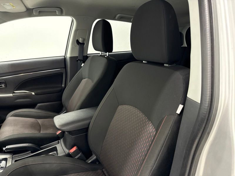 Used 2019 Mitsubishi Outlander Sport ES AWD/4WD image 15
