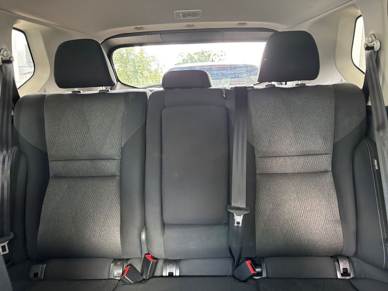 Used 2025 Nissan Rogue SV FWD image 39