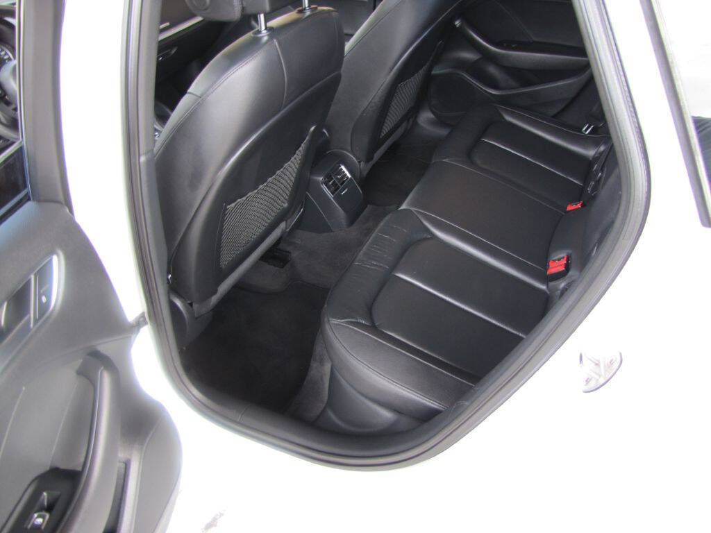 Used 2018 Audi A3 2.0T Premium FWD image 19