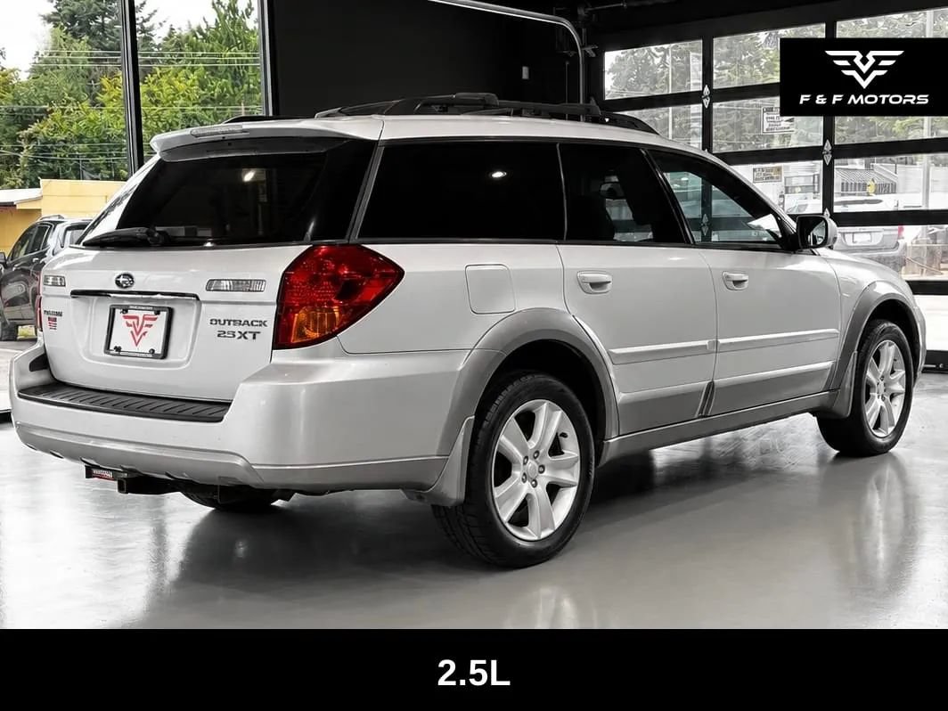 Used 2005 Subaru Outback 2.5XT AWD/4WD image 3
