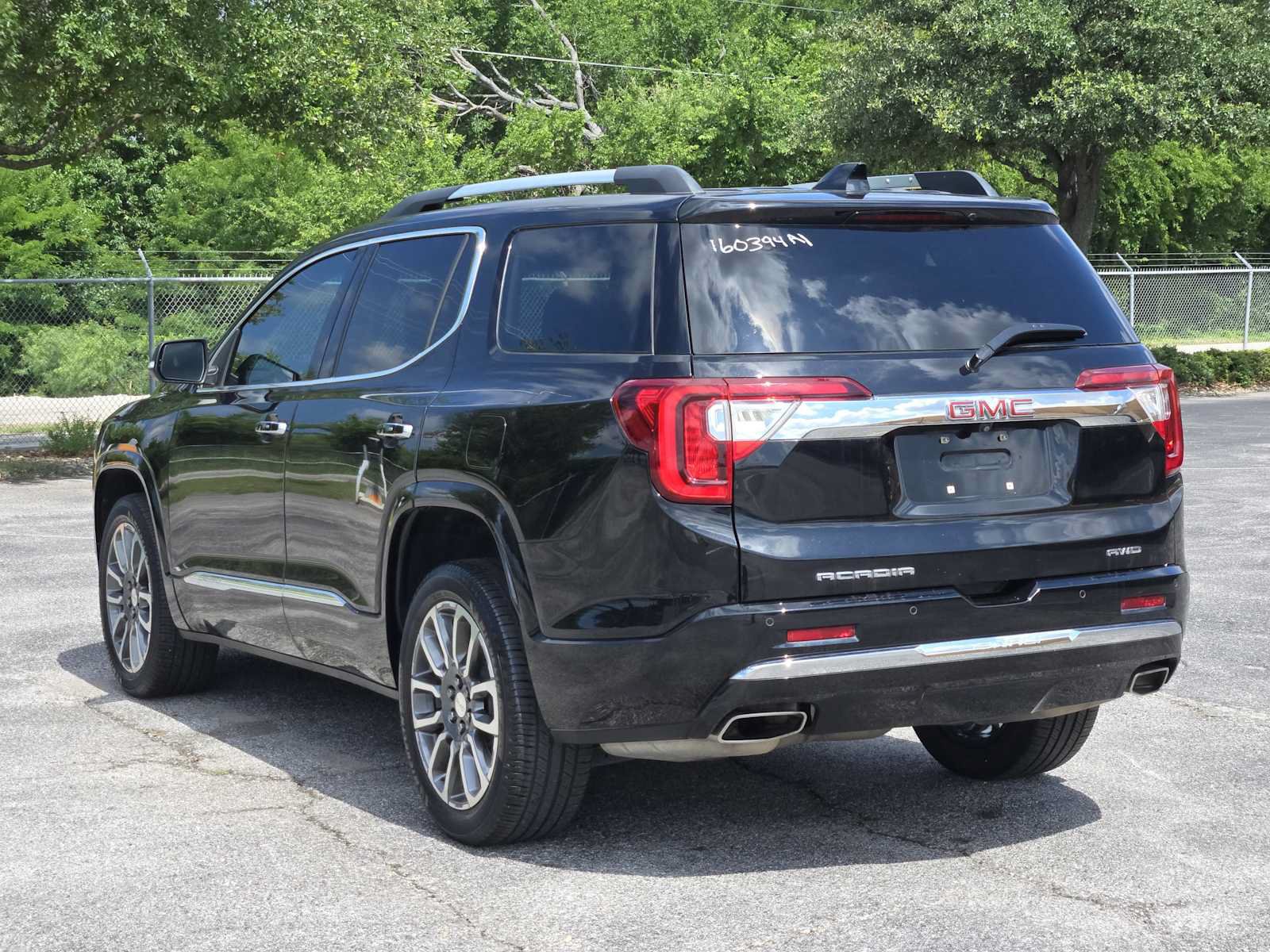 Certified 2024 GMC Acadia Elevation w/ Luxury Package FWD image 5