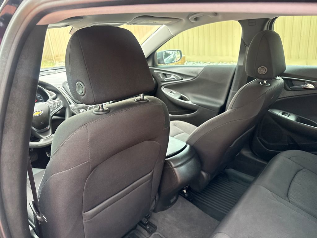 Used 2017 Chevrolet Malibu LS FWD image 21