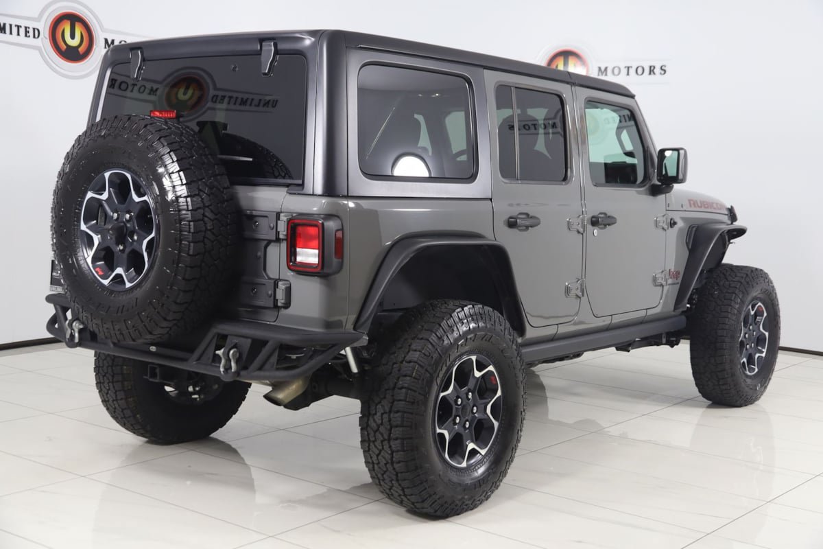 Used 2023 Jeep Wrangler Unlimited Rubicon AWD/4WD image 3