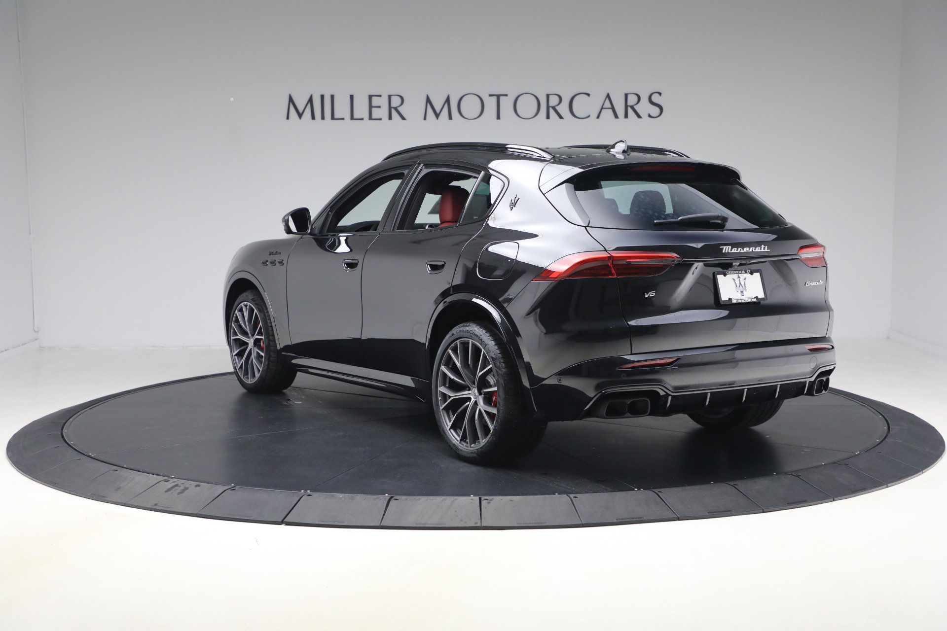 New 2026 Maserati Grecale Modena image 4