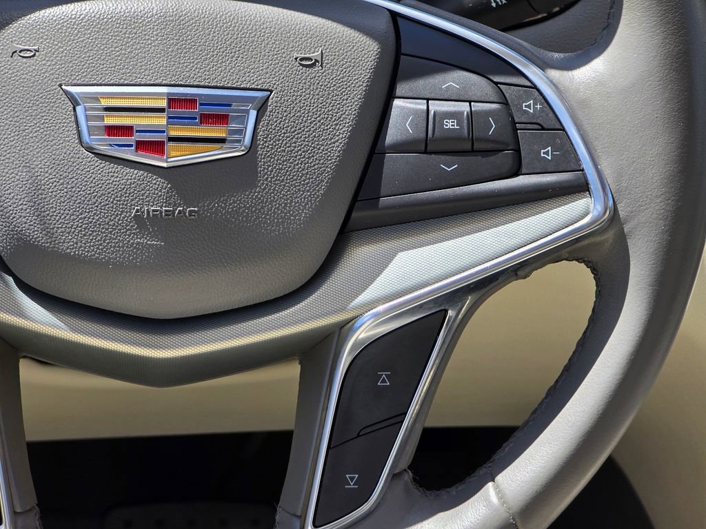 Used 2020 Cadillac XT5 Premium Luxury AWD/4WD image 18