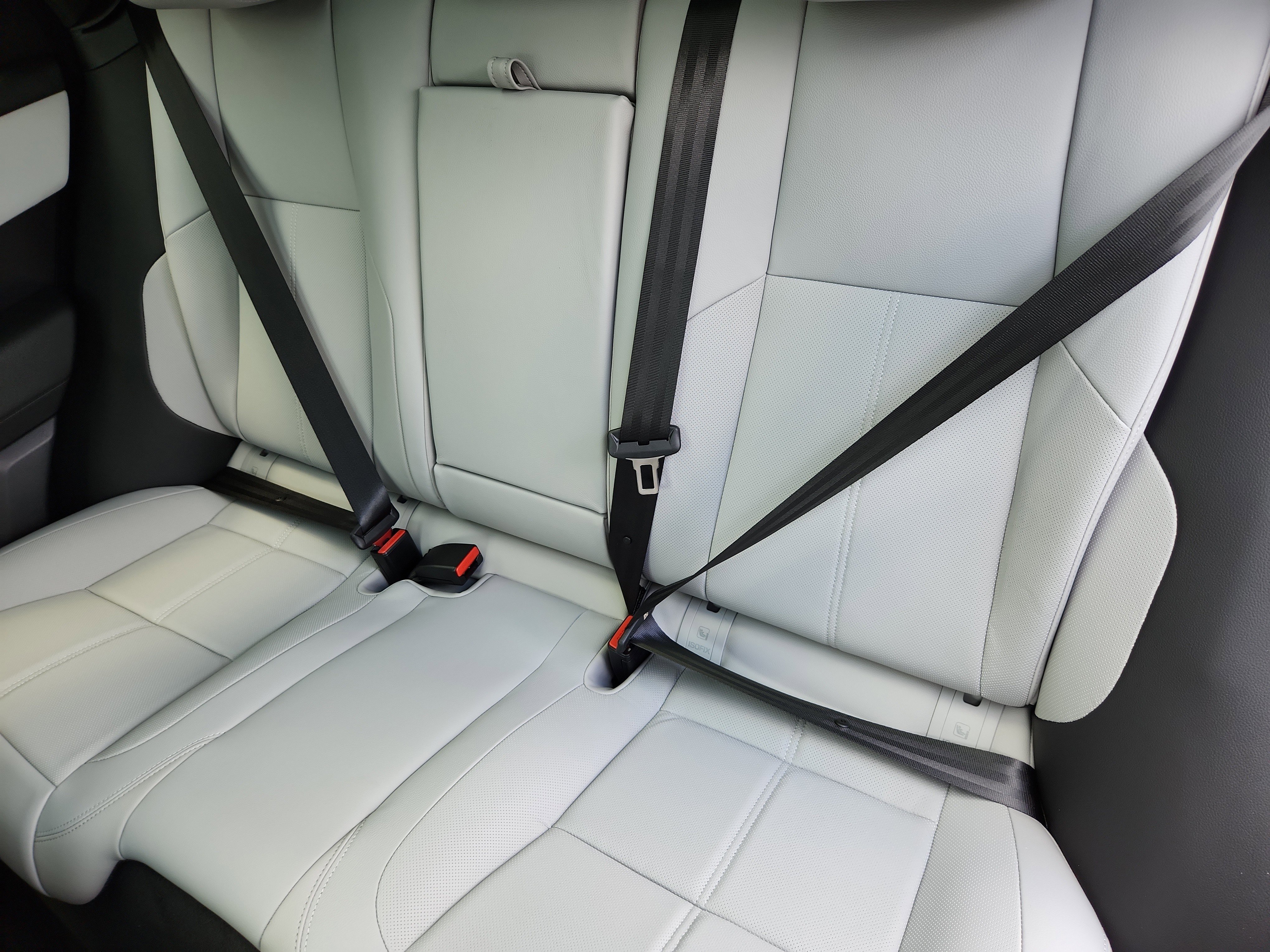 New 2026 Land Rover Range Rover Velar Dynamic SE image 25