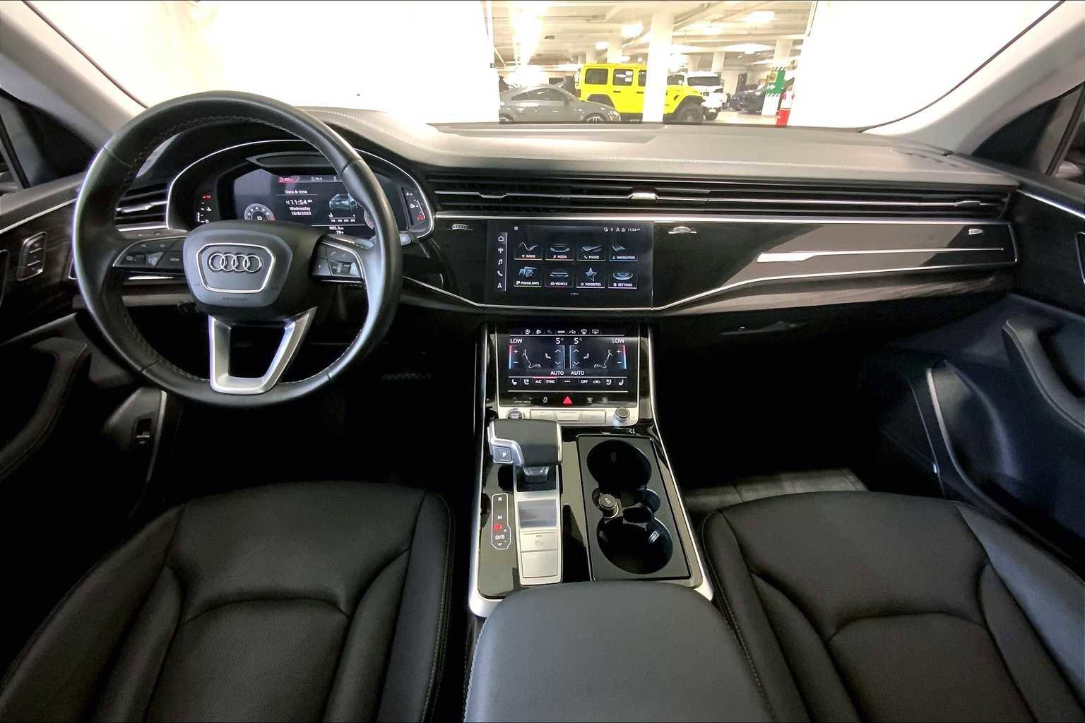 Used 2023 Audi Q8 Prestige image 15