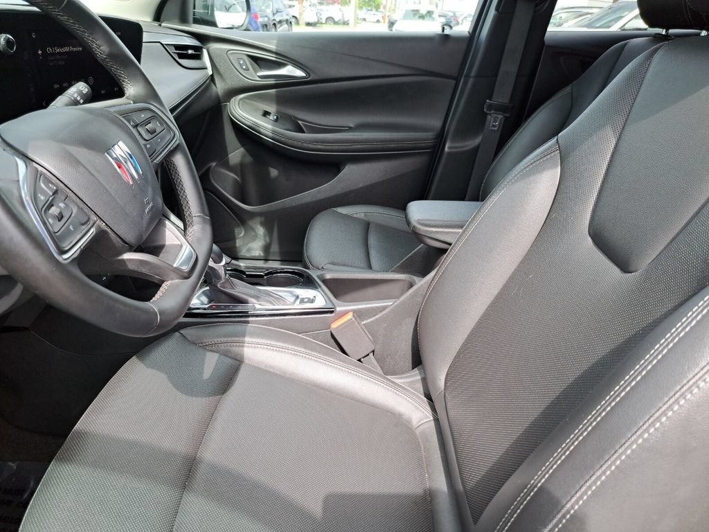 Used 2024 Buick Encore GX Sport Touring AWD/4WD image 18