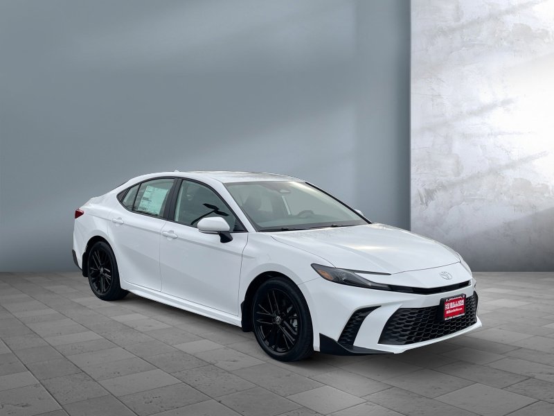 New 2026 Toyota Camry SE FWD image 8