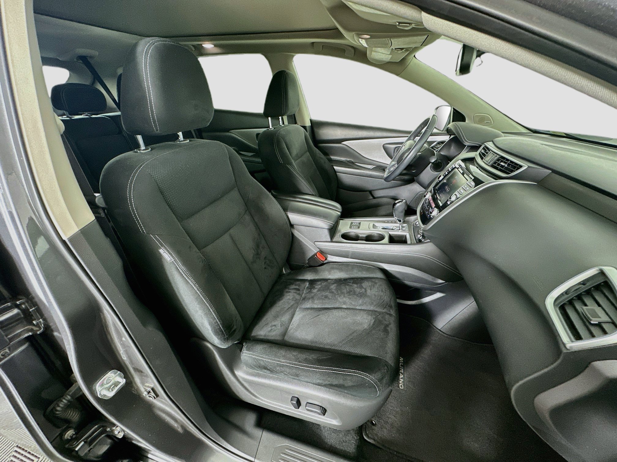 Used 2019 Nissan Murano SV w/ Premium Package FWD image 32