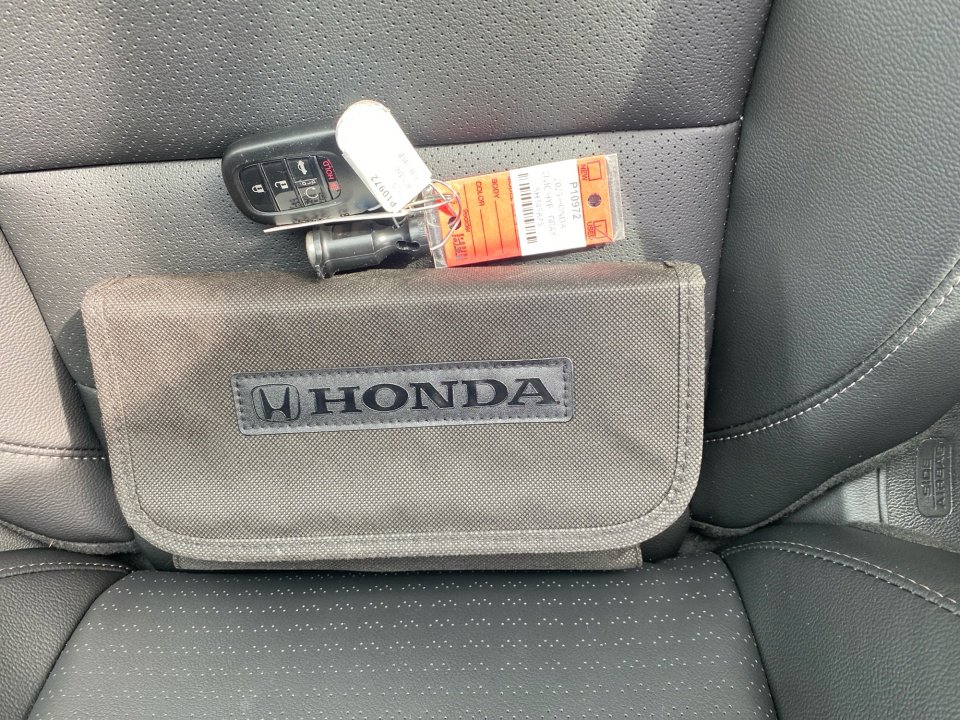 Certified 2025 Honda Civic Sport Touring image 38