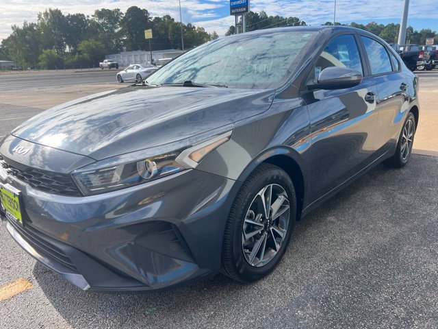 Used 2024 Kia Forte LXS FWD image 5