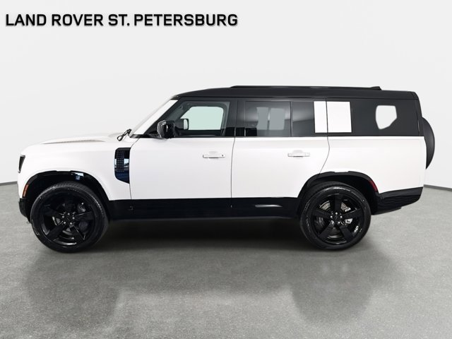 New 2026 Land Rover Defender 130 X-Dynamic SE image 8