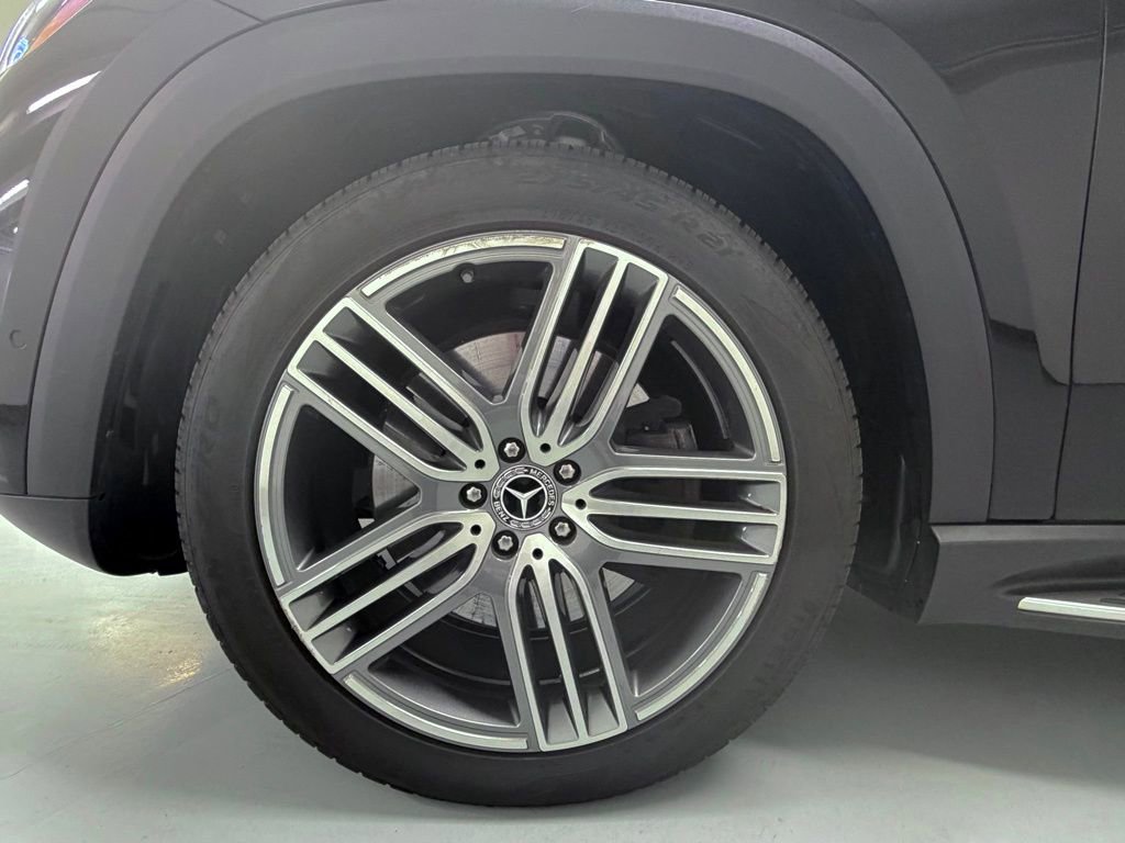 Certified 2026 Mercedes-Benz GLS 450 4MATIC image 6