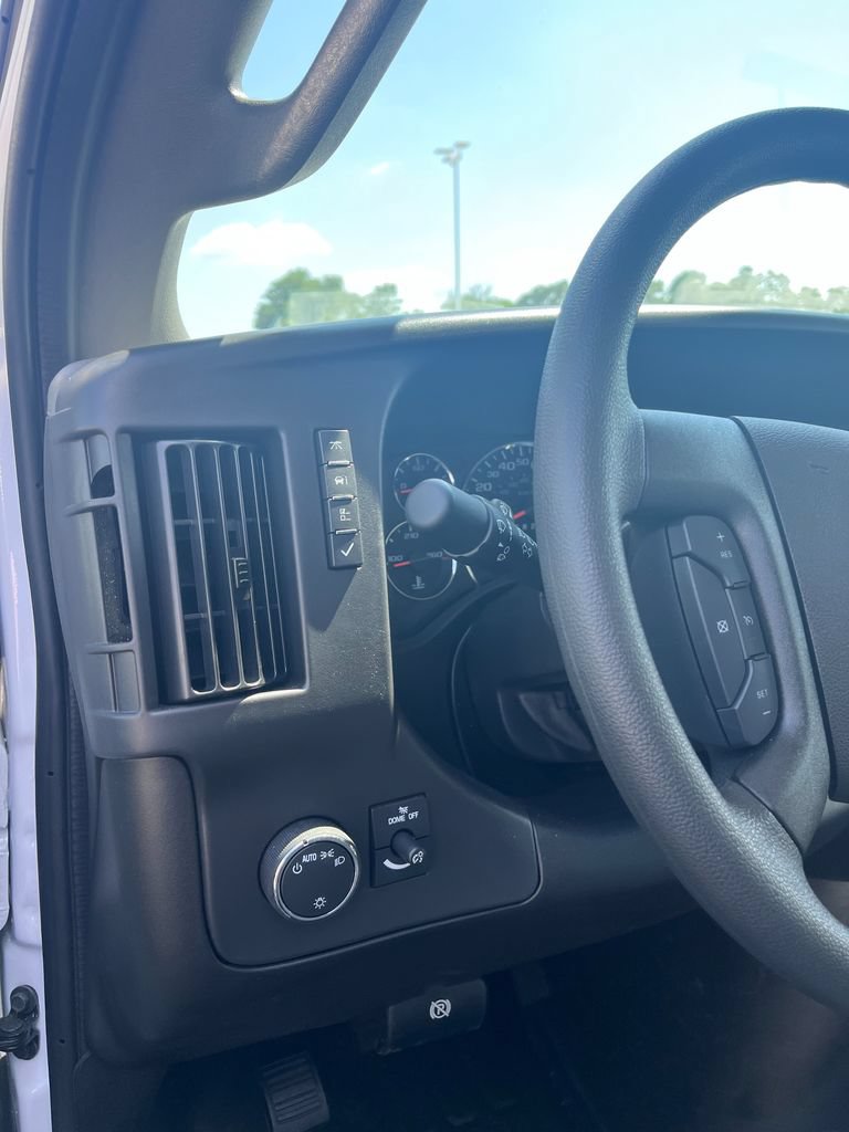 New 2026 Chevrolet Express 3500 w/ Power Convenience Package RWD image 10