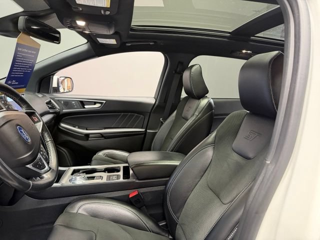 Used 2022 Ford Edge ST w/ Equipment Group 401A AWD/4WD image 17