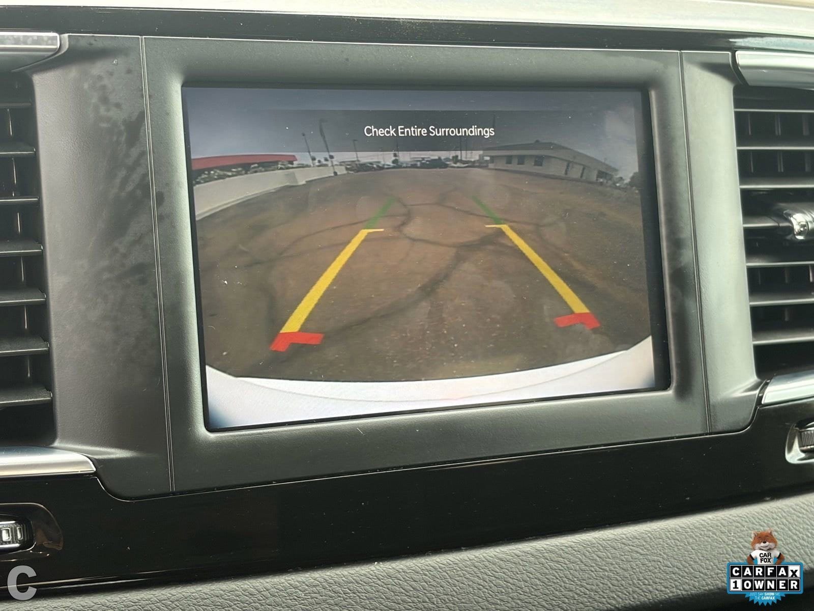 Used 2024 Chrysler Voyager LX image 19