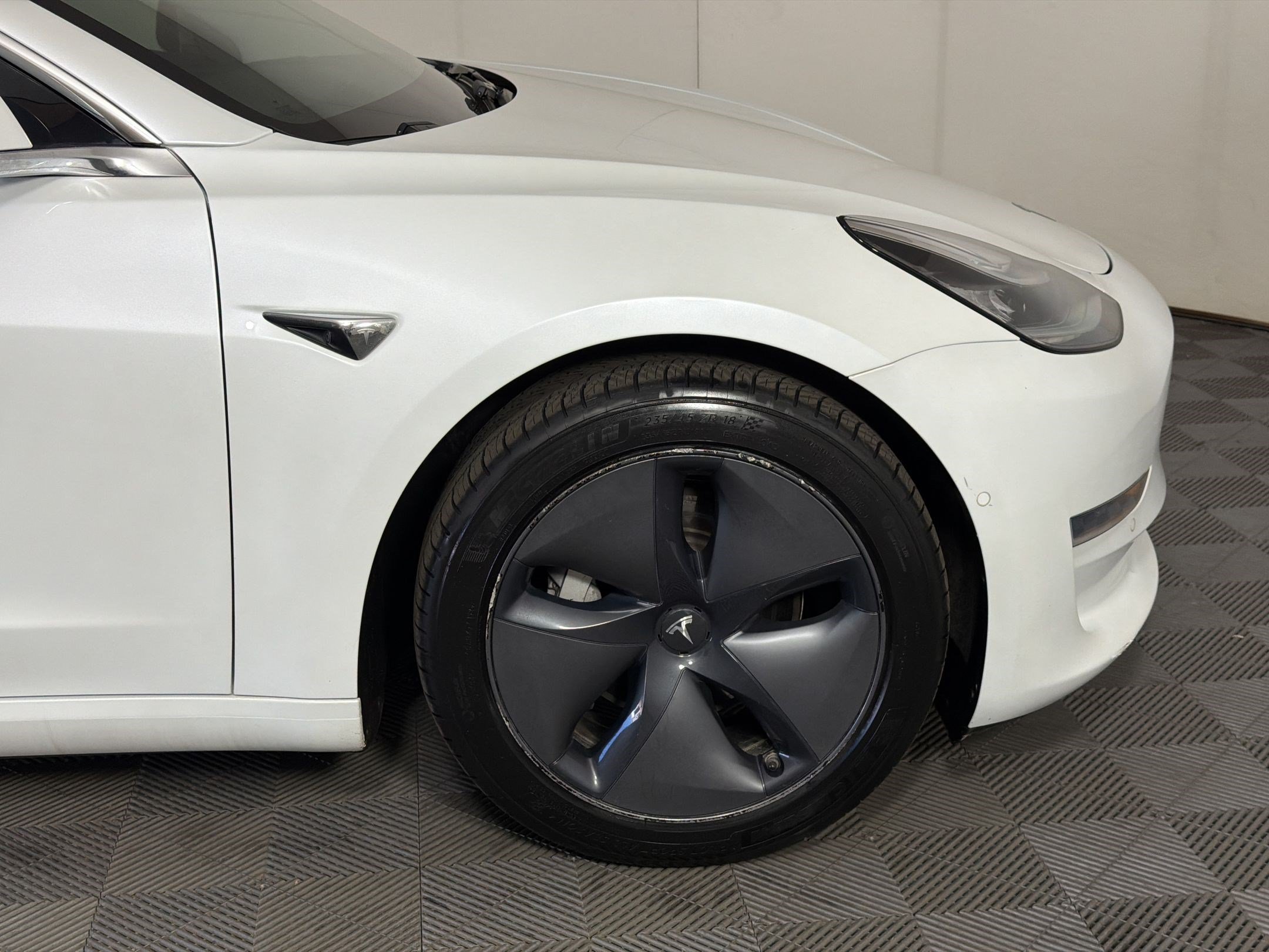 Used 2019 Tesla Model 3 Long Range AWD/4WD image 13