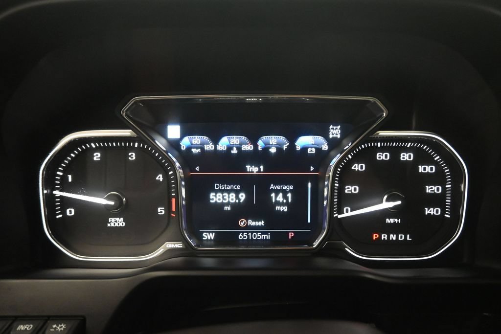 Used 2023 GMC Sierra 2500 Denali w/ Denali Black Diamond Edition AWD/4WD image 16