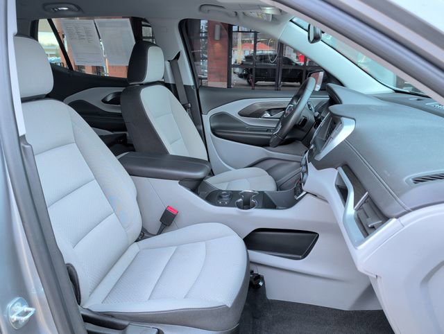 Used 2023 GMC Terrain SLE w/ Driver Convenience Package image 26