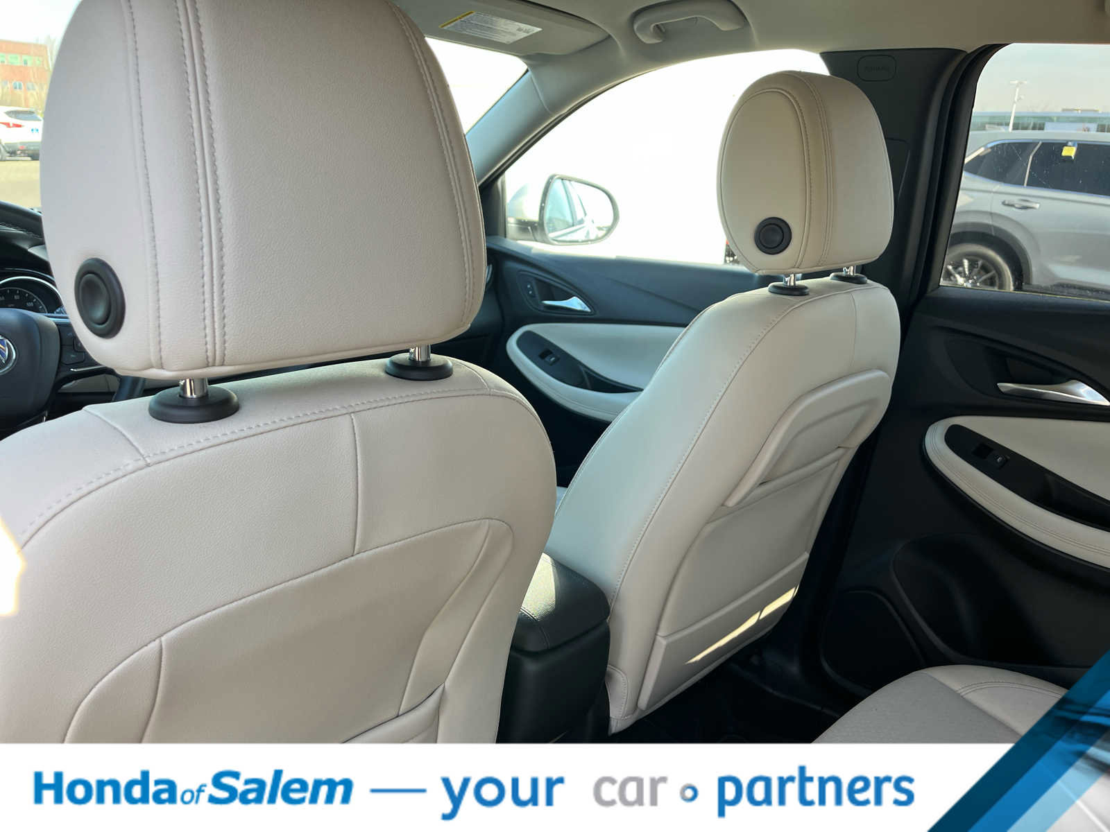 Used 2023 Buick Encore GX Select image 12