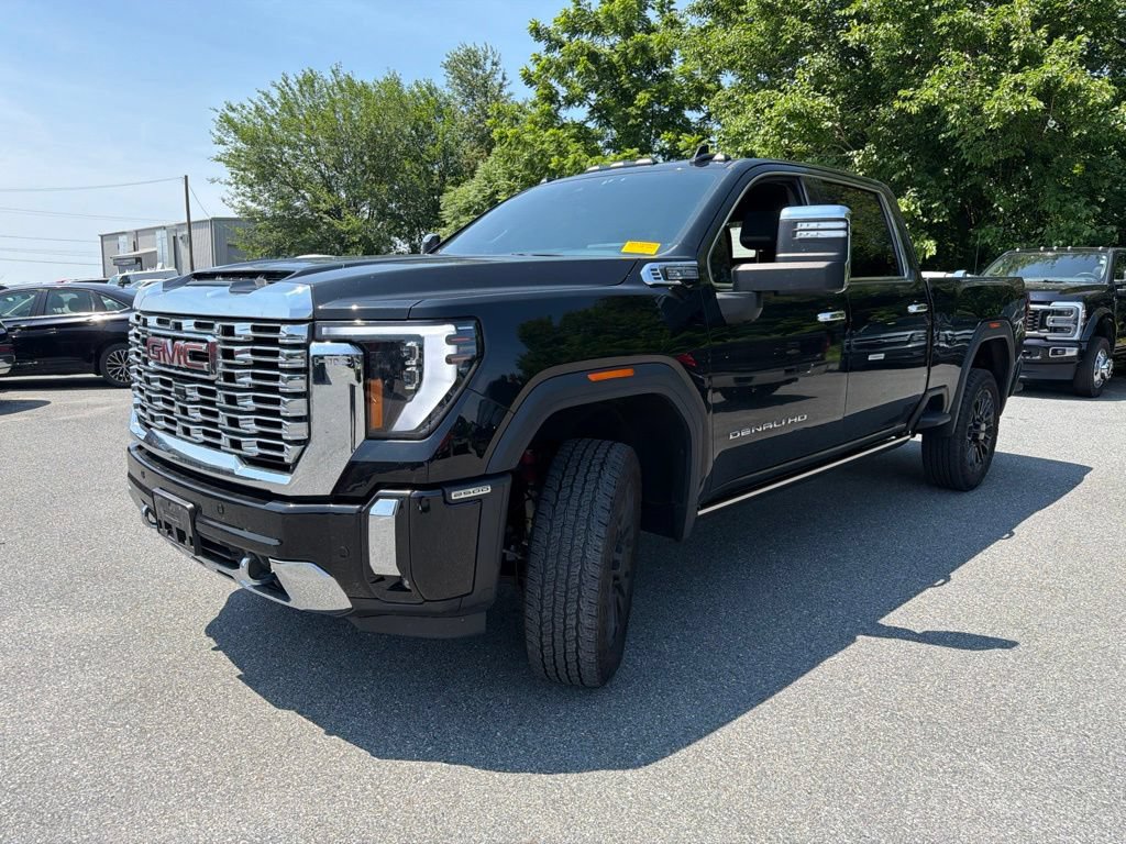 Used 2024 GMC Sierra 2500 Denali w/ Technology Package AWD/4WD image 9