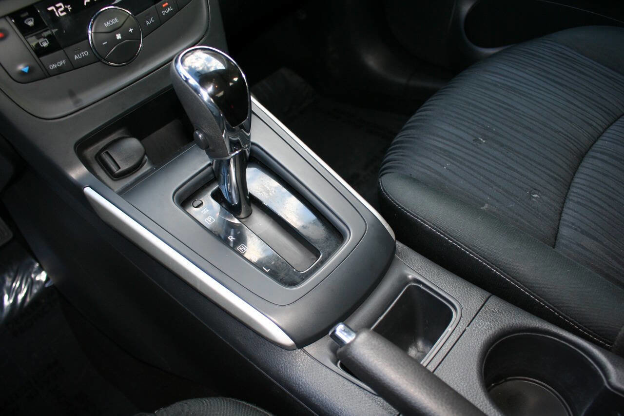 Used 2019 Nissan Sentra SV image 17
