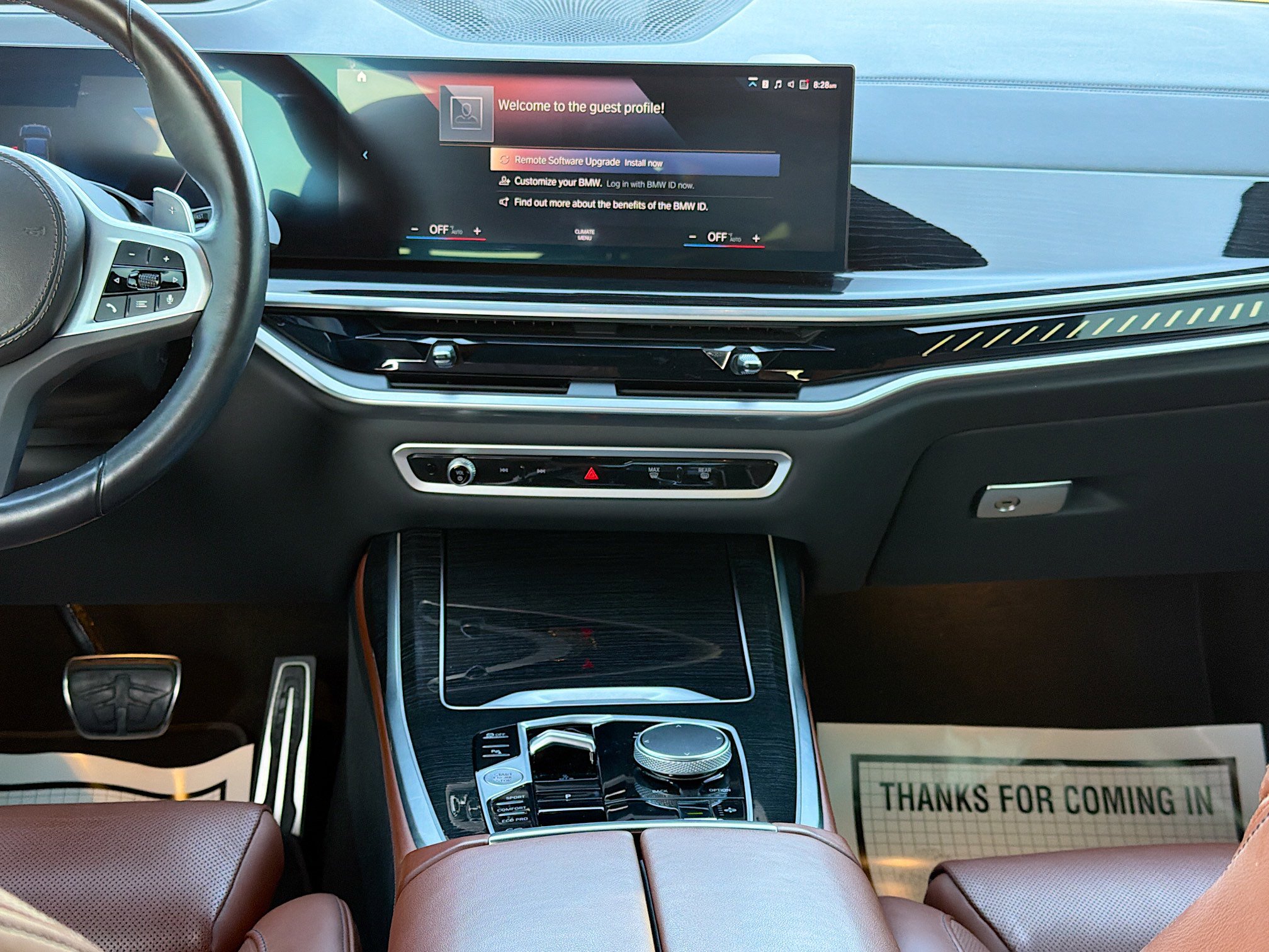 Used 2023 BMW X7 M60i w/ Climate Comfort Package image 18