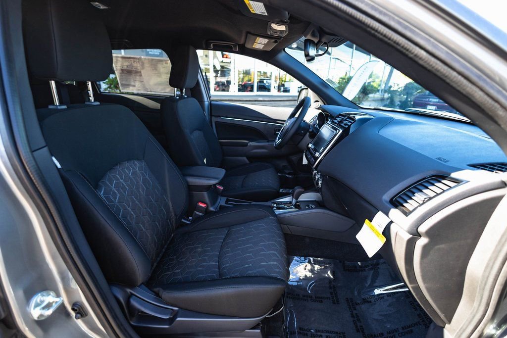 New 2025 Mitsubishi Outlander Sport AWD image 24