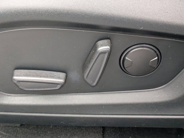 Used 2021 Ford Explorer XLT w/ Class III Trailer Tow Package image 17