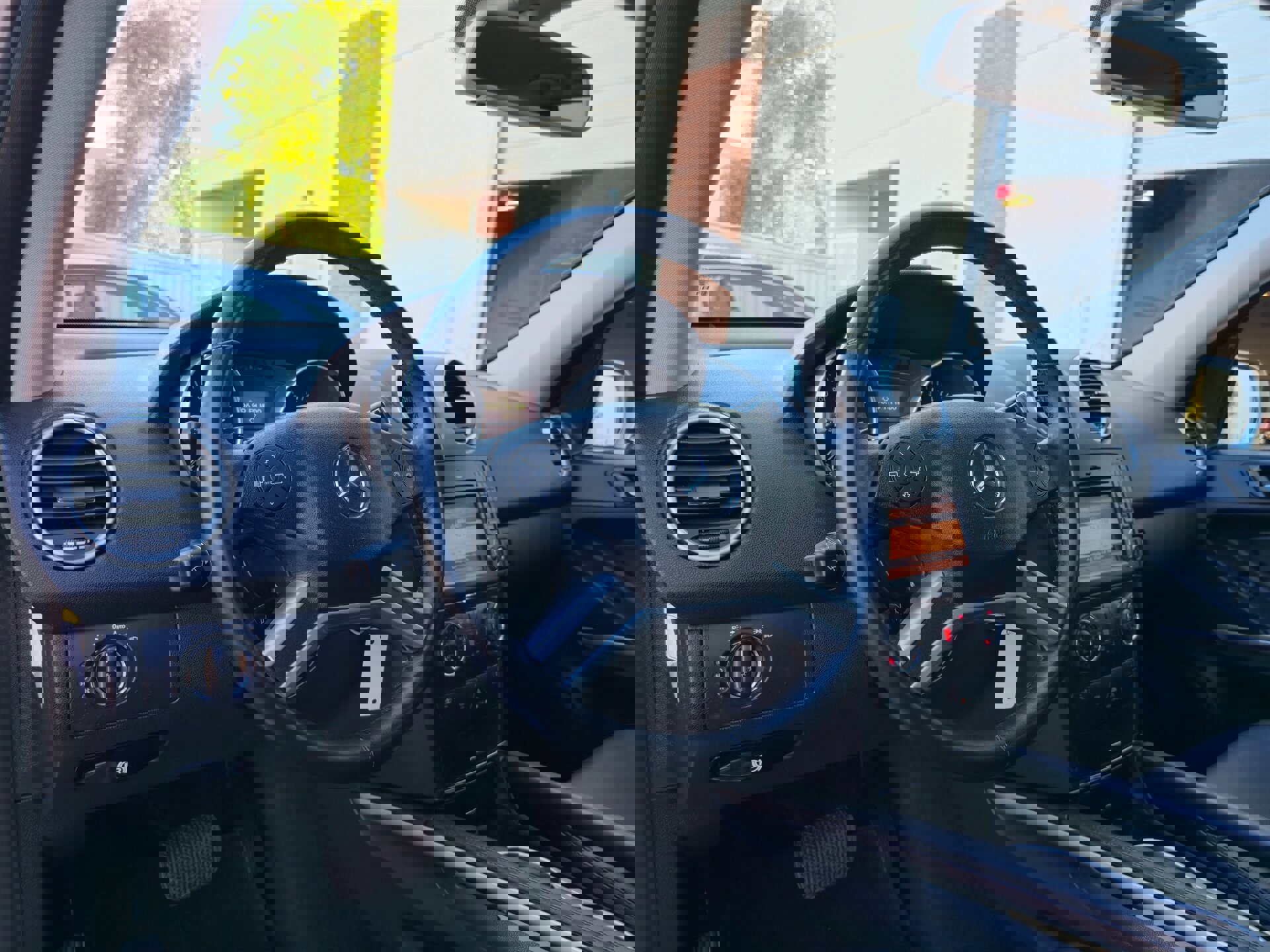 Used 2010 Mercedes-Benz ML 350 2WD image 18