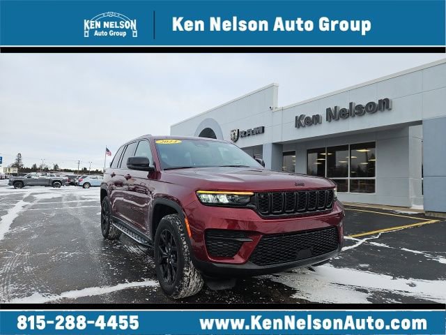 Used 2024 Jeep Grand Cherokee Altitude image 1
