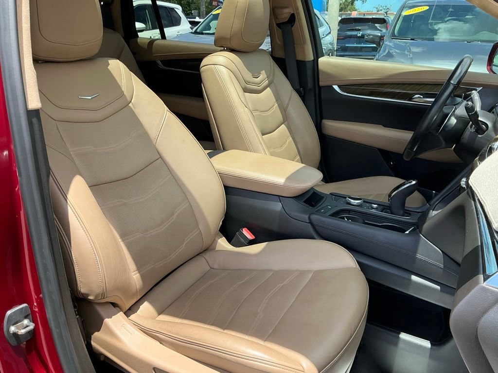 Used 2020 Cadillac XT6 Sport w/ Platinum Package AWD/4WD image 25